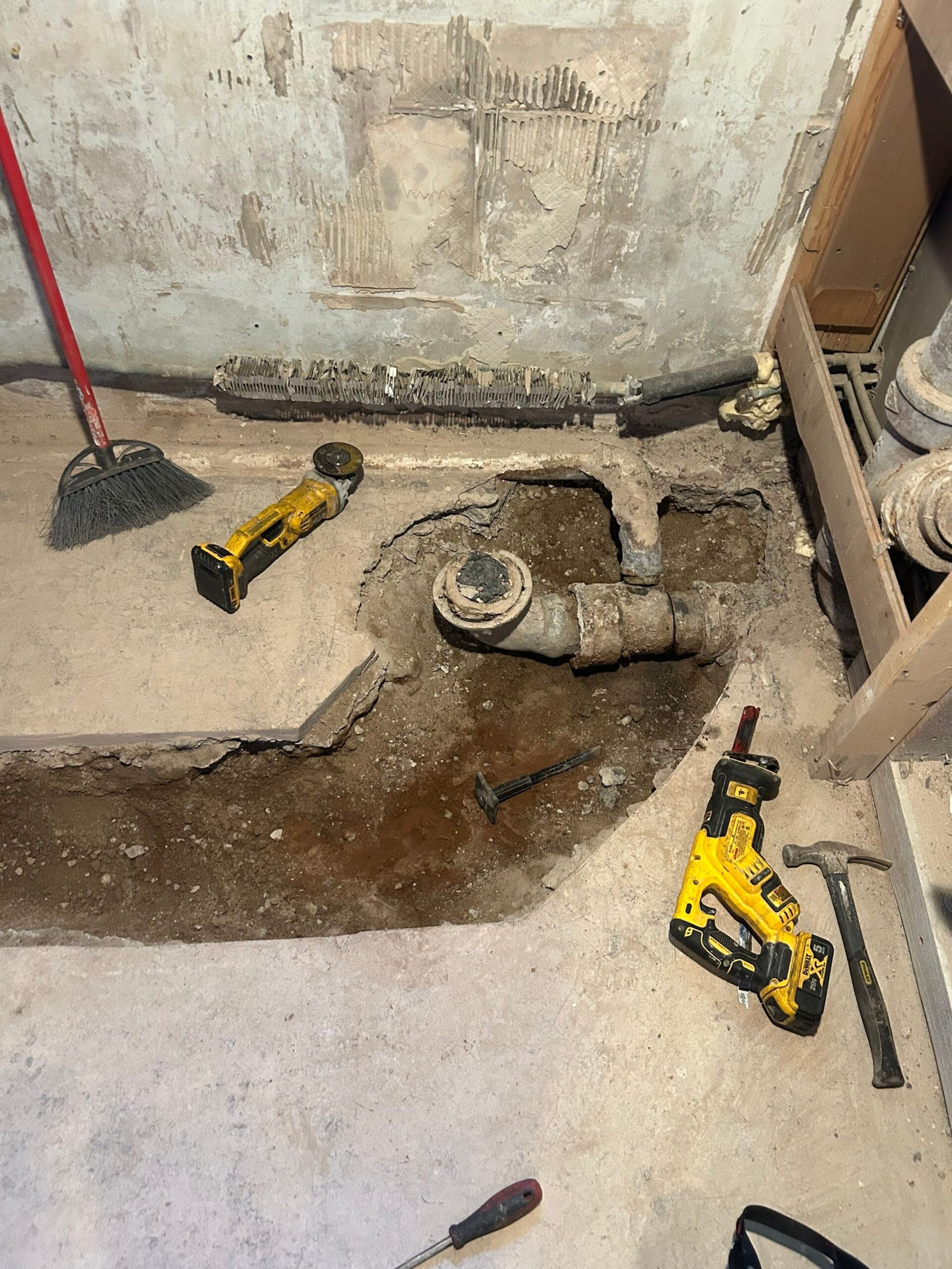 sewer line cleaning and pipe replacement project